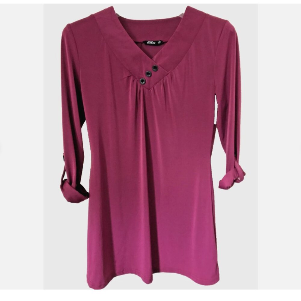 Lily by Firmiana Tunic 3/4 Sleeve V-neck with button accents Stretch Women's Sm